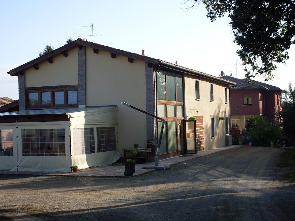 Agriturismo La Marletta Имола Экстерьер фото