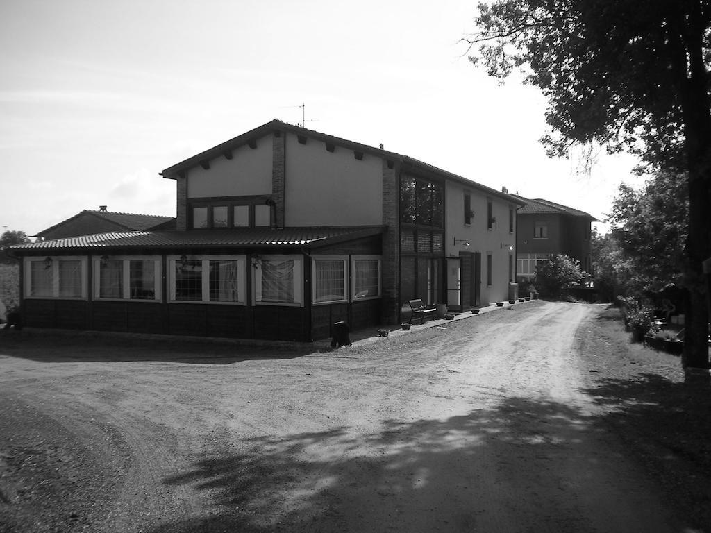 Agriturismo La Marletta Имола Экстерьер фото